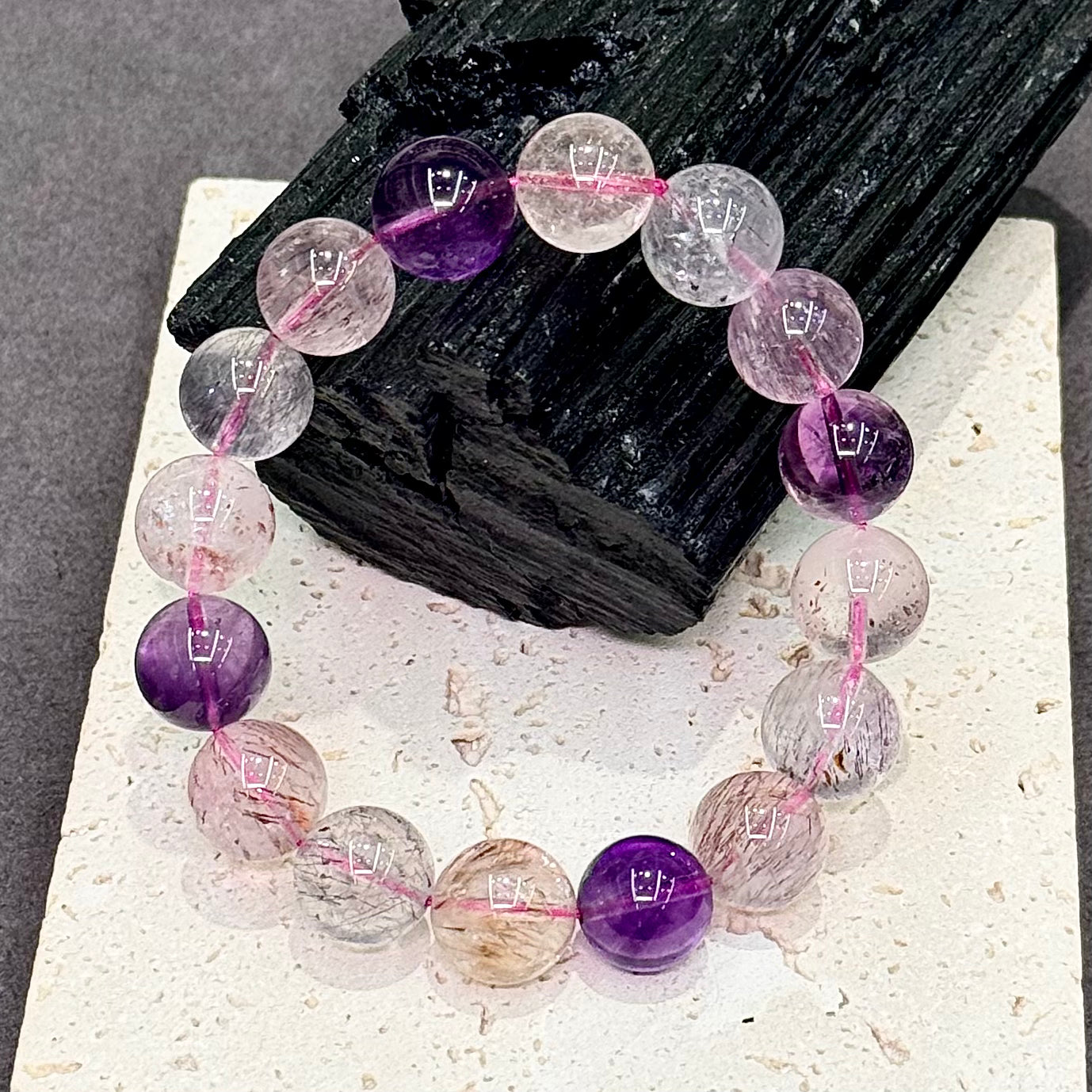 Super Seven Bracelet 近玻璃体 满烟花 满天星金草莓 粉紫色 仙女系 超七水晶 - Fireworks on a Pink Summer Night 粉色夏夜的烟花