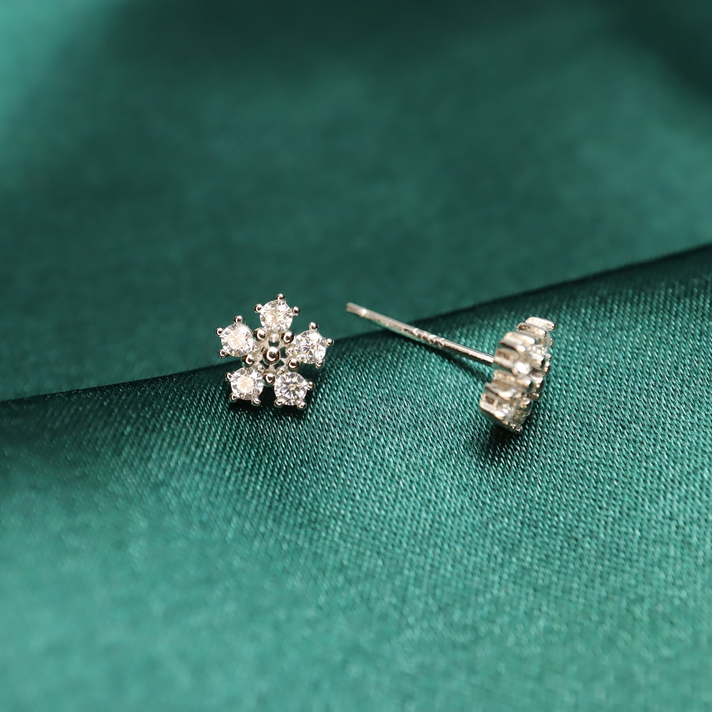 Five Diamond Flower - S925 Sterling Silver & 5A Zircon Stud Earrings (Color: Silver)