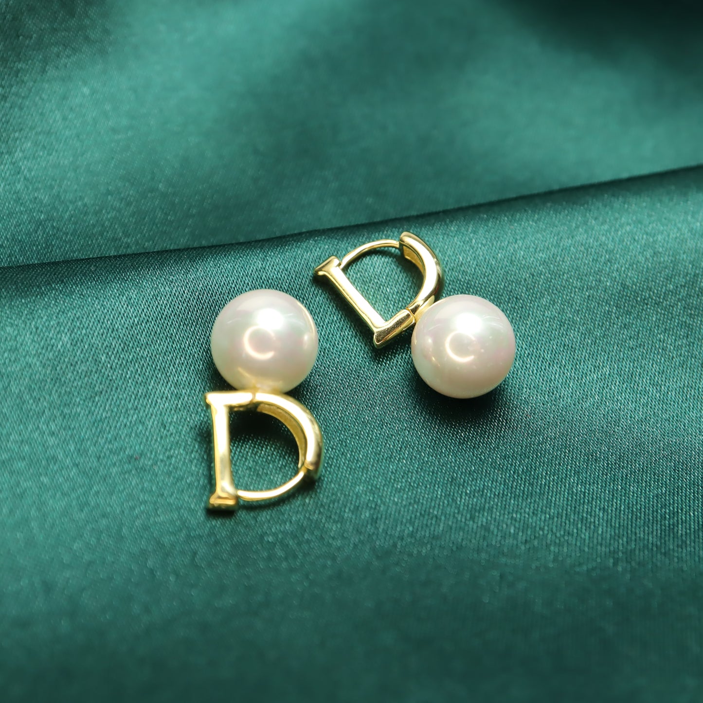 D Shape S925 Sterling Silver Pearl Hoop Earrings (Color: Gold)