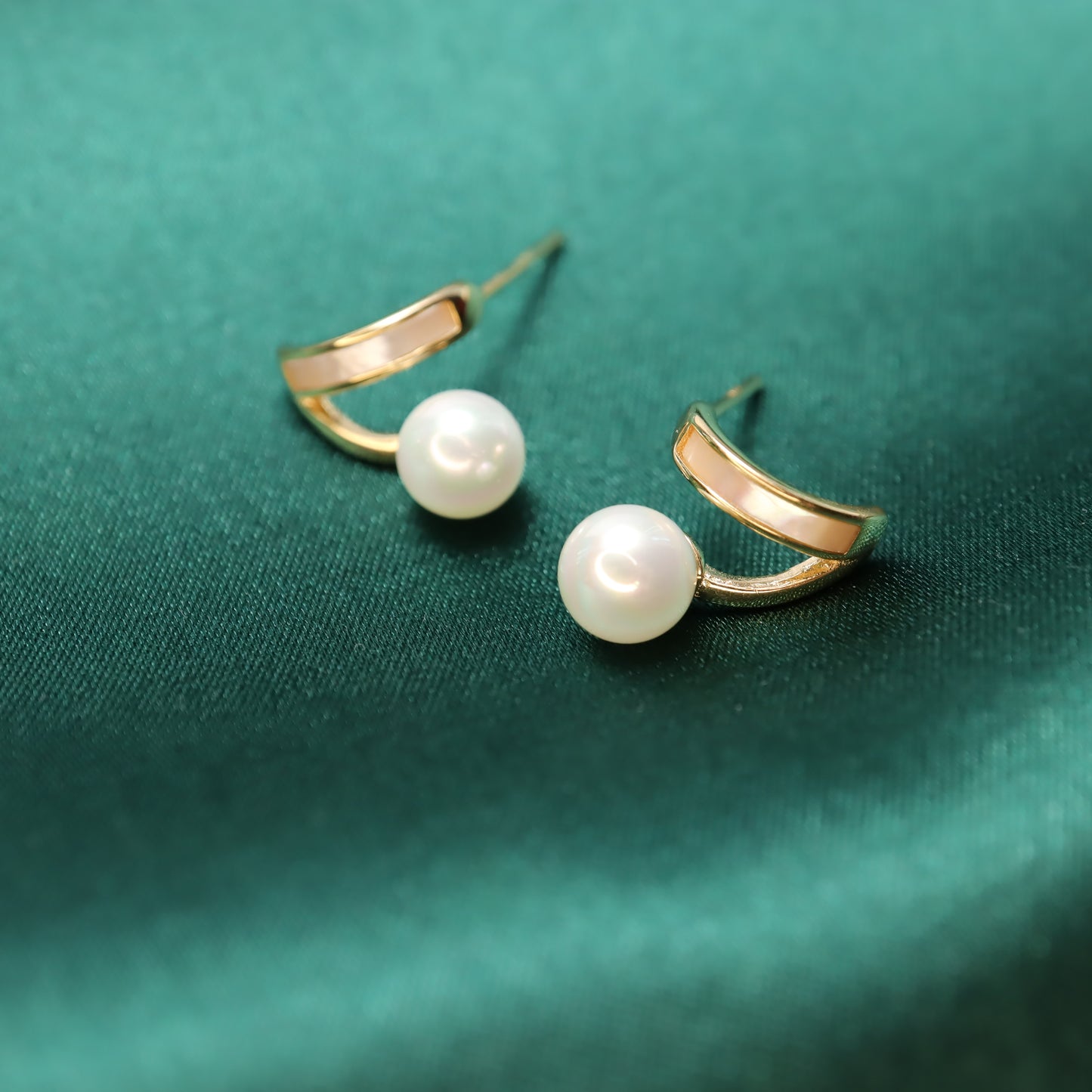 Langkawi Beach - Nature Shell & Pearl S925 Sterling Silver Stud Earrings