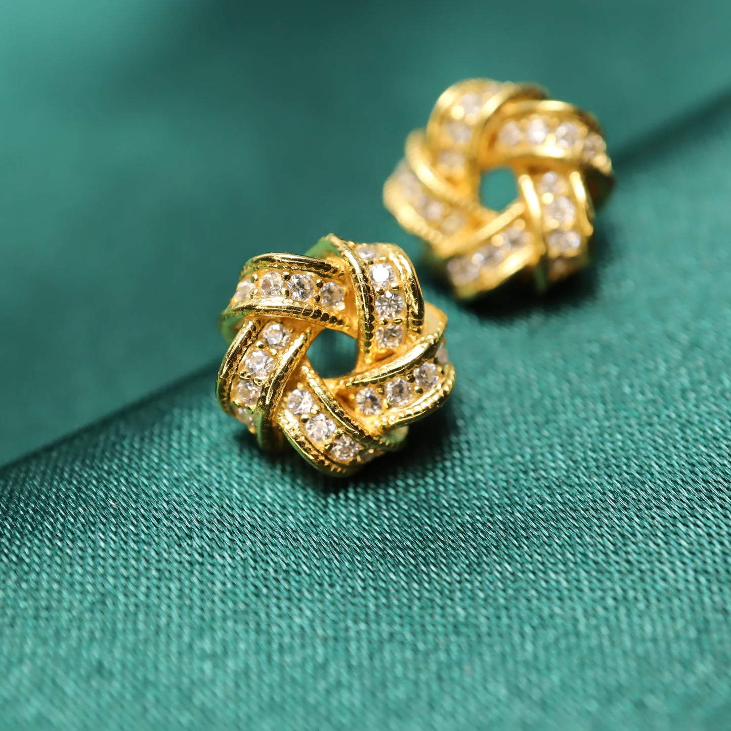 Saṃsāra - S925 Sterling Silver 18K Gold Plated Zircon Stud Earrings (Color: Gold)