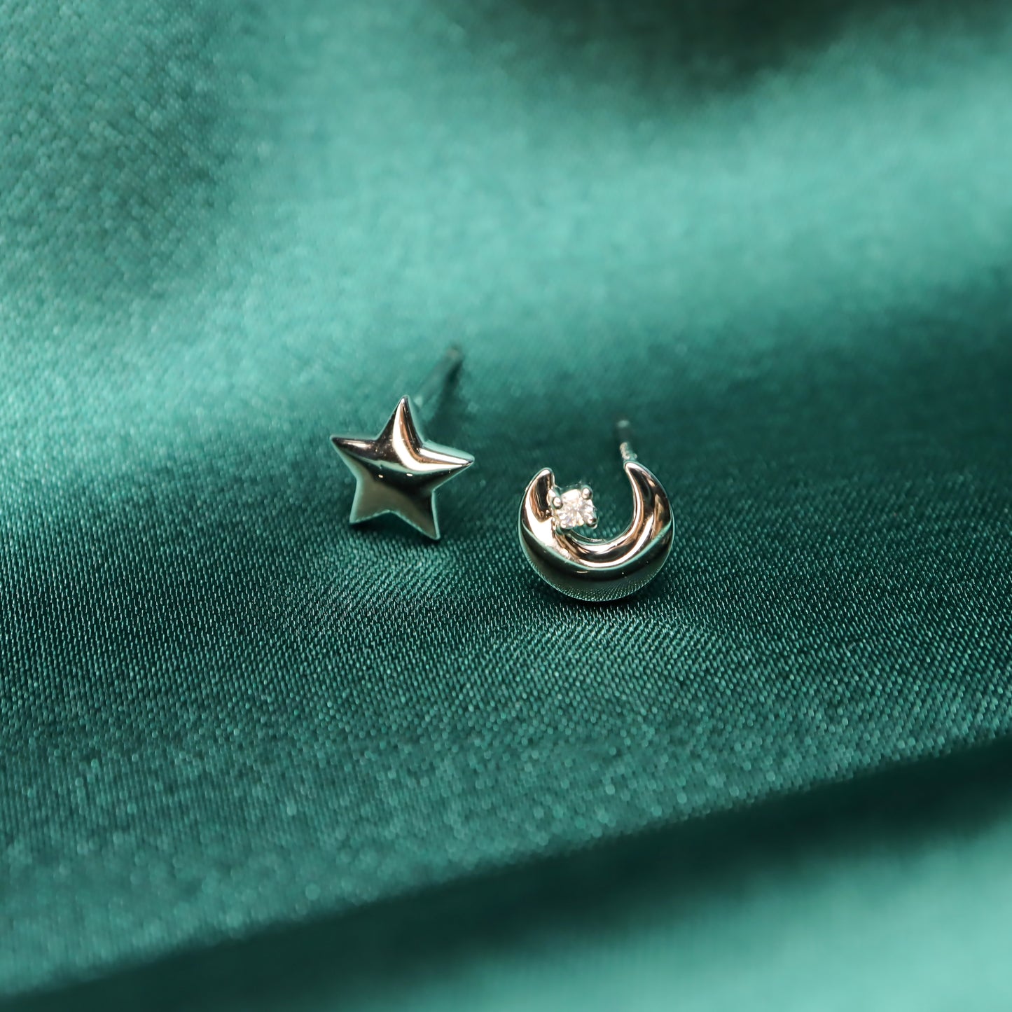 Star Loves Moon - S999 Sterling Silver & Zircon Stud Earrings (Color: Silver)