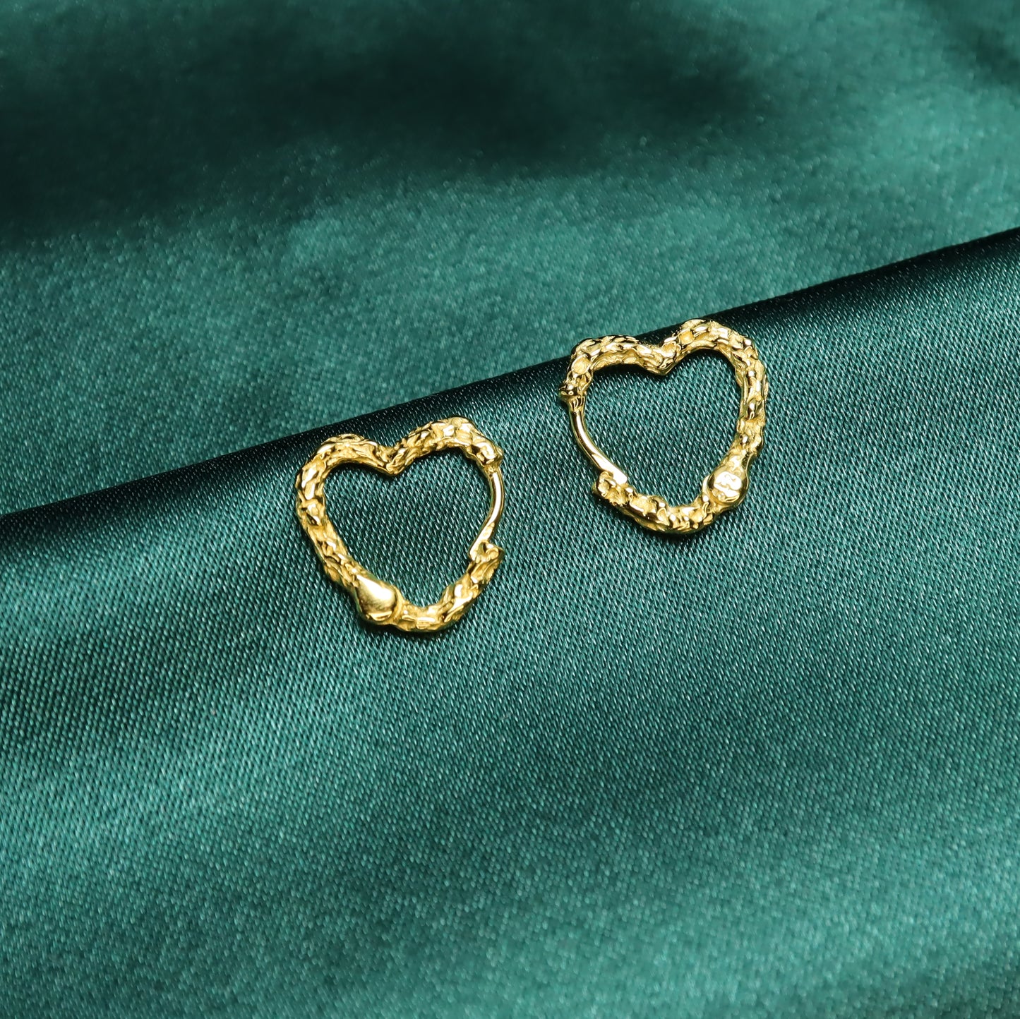 Fiery Love - S925 Sterling Silver Heart Shape Hoop Earrings (Color: Gold)