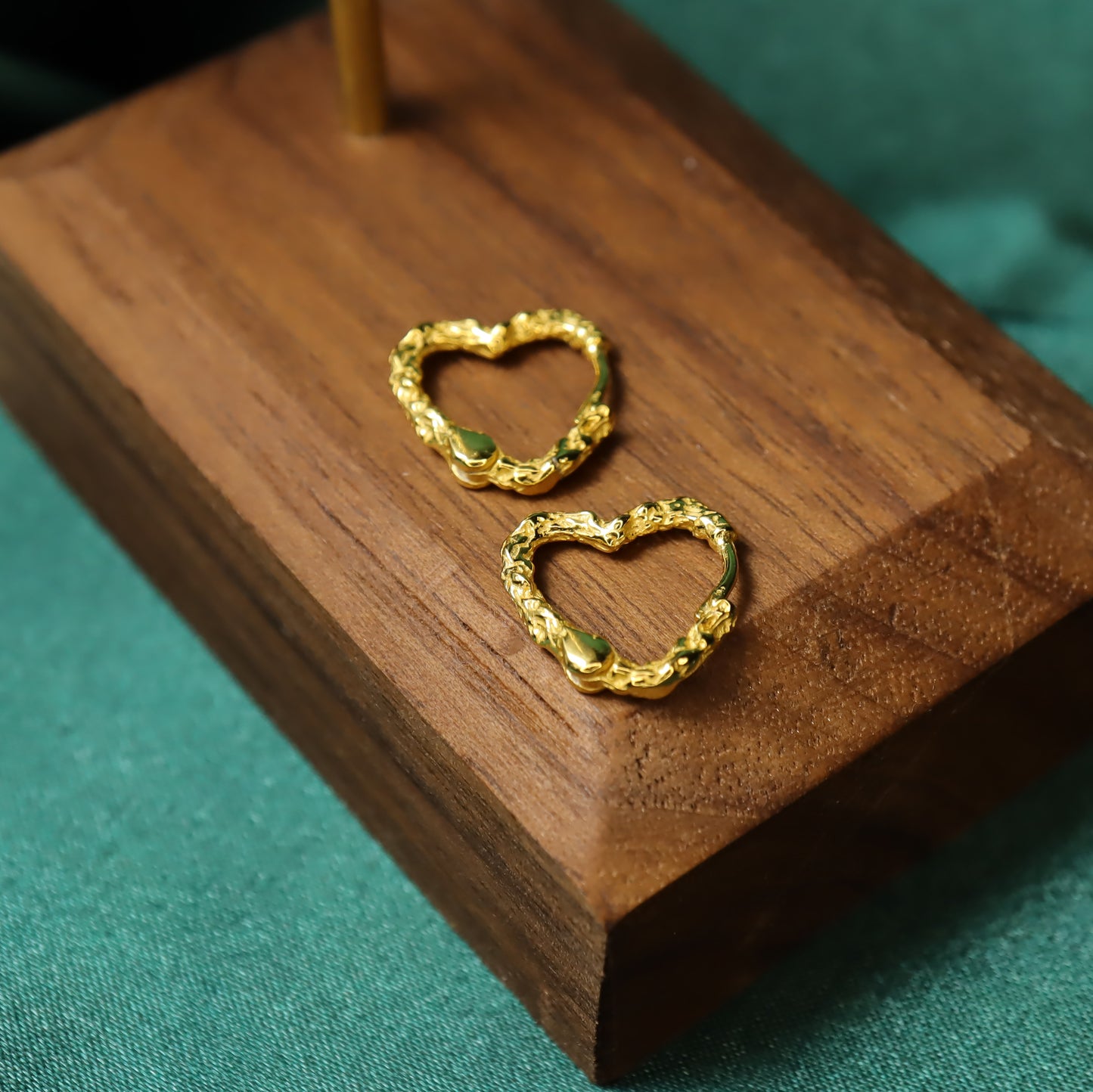 Fiery Love - S925 Sterling Silver Heart Shape Hoop Earrings (Color: Gold)