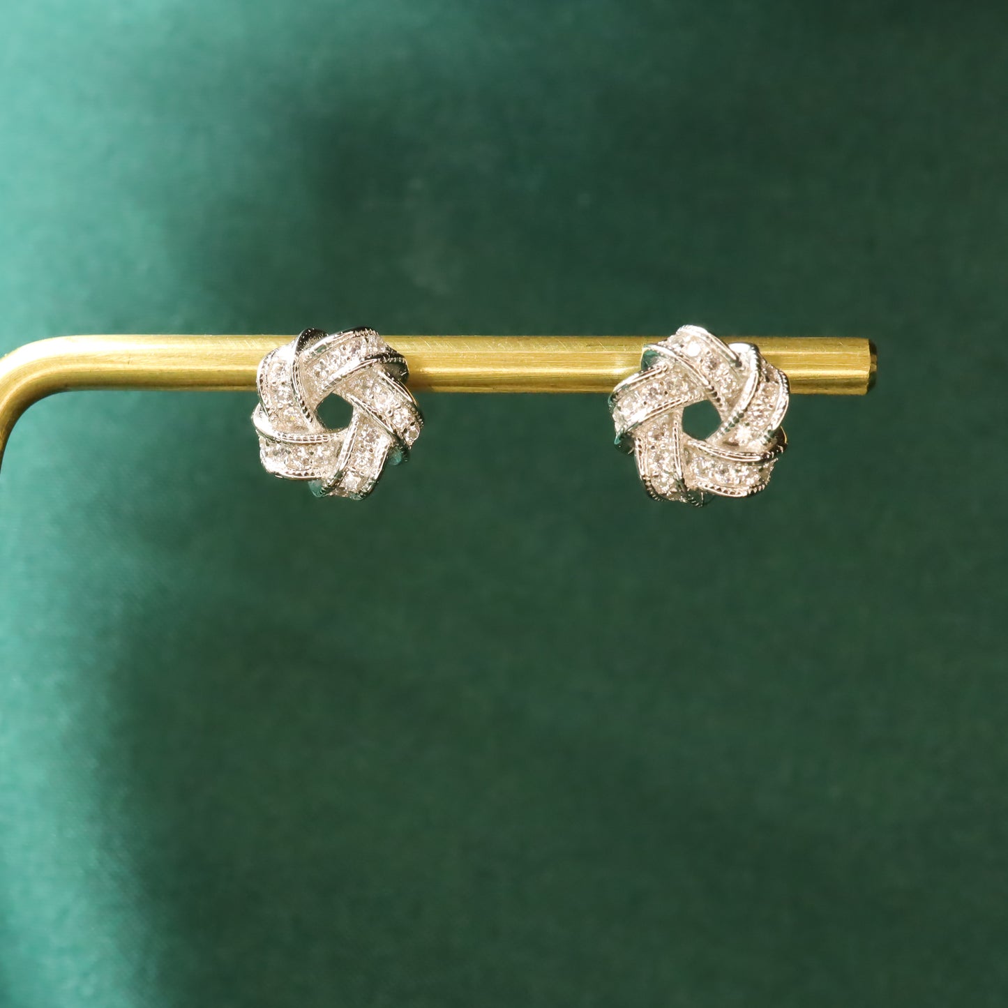 Saṃsāra - S925 Sterling Silver 18K Gold Plated Zircon Stud Earrings (Color: Silver)