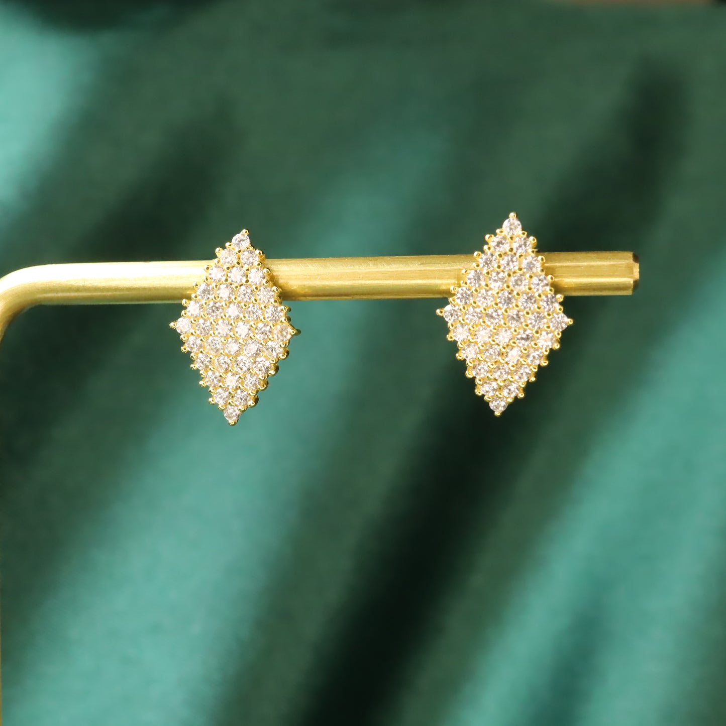 Elegant Diamond Shape S925 Sterling Silver Zircon Stud Earrings