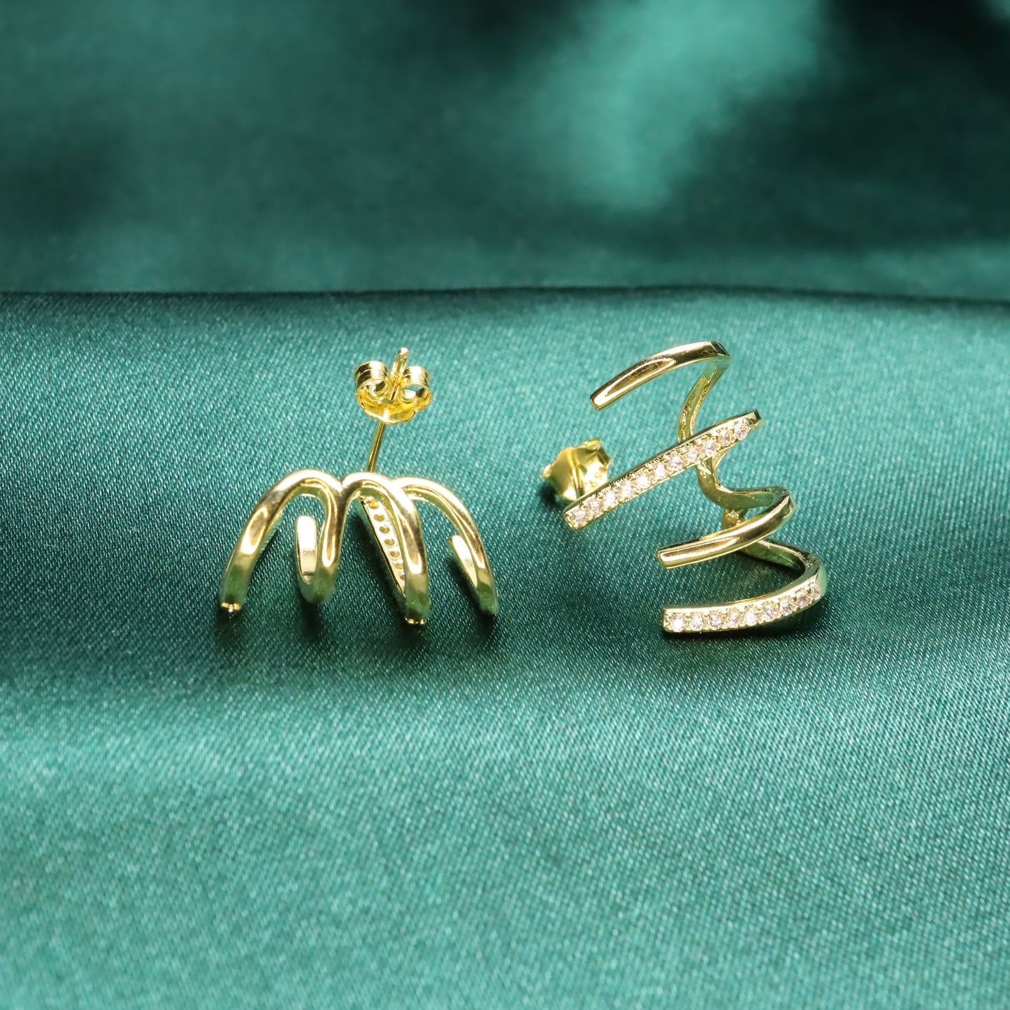 Fortune Dragon Claws - Gold Plated Zircon S925 Silver Stud Earrings (Color: Gold)