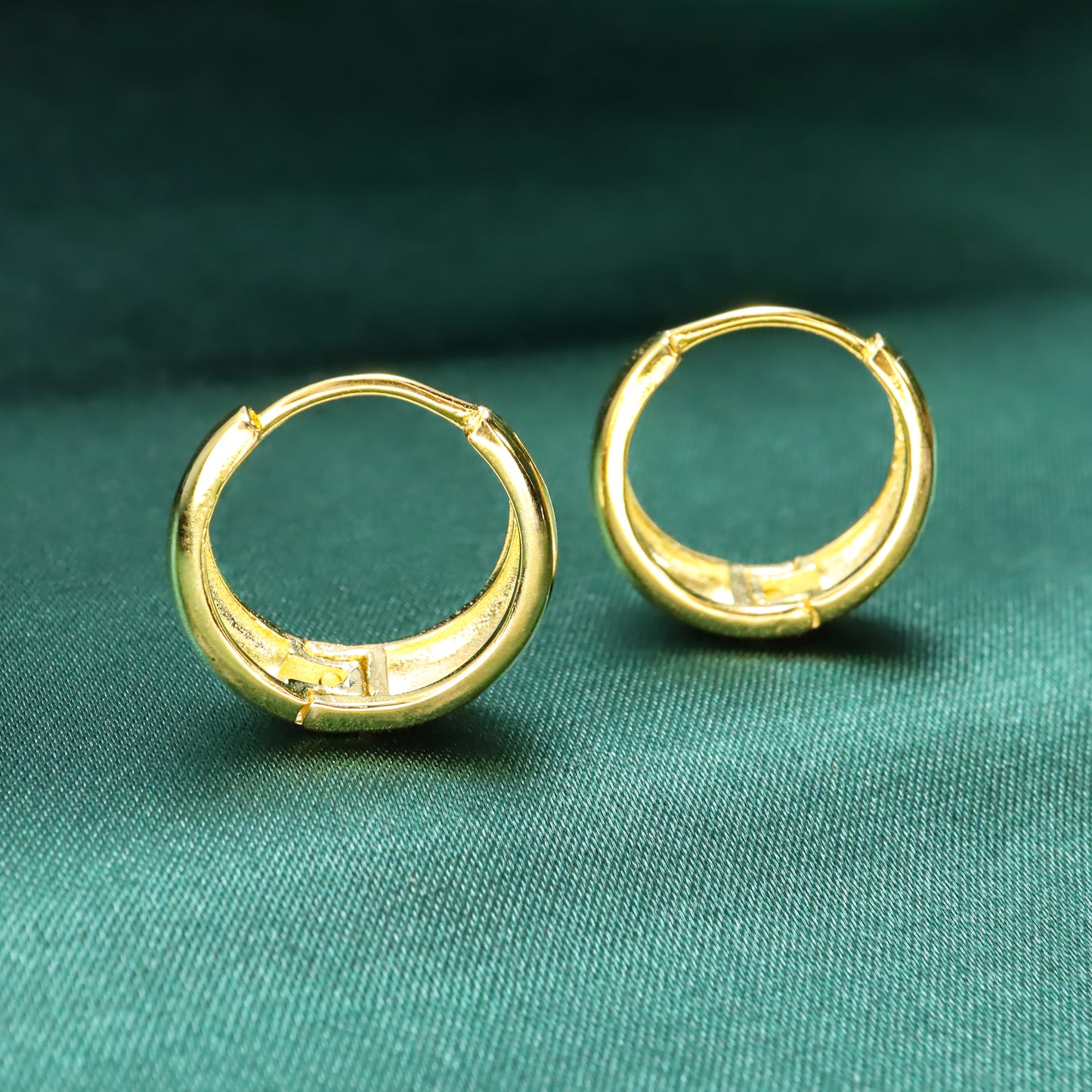 Simple Love - S925 Sterling Silver Hoop Earrings (Color: Gold)