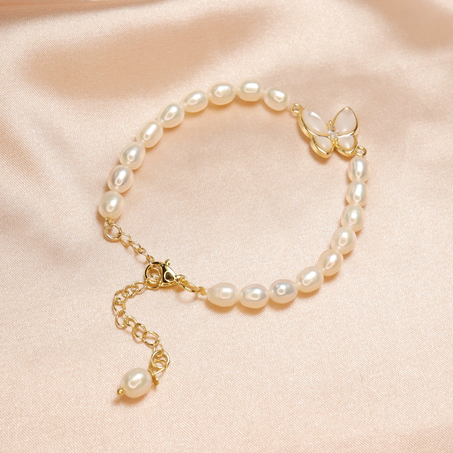 Pearl Shell Butterfly -  Freshwater Pearl Bracelet with Adjustable Chain
