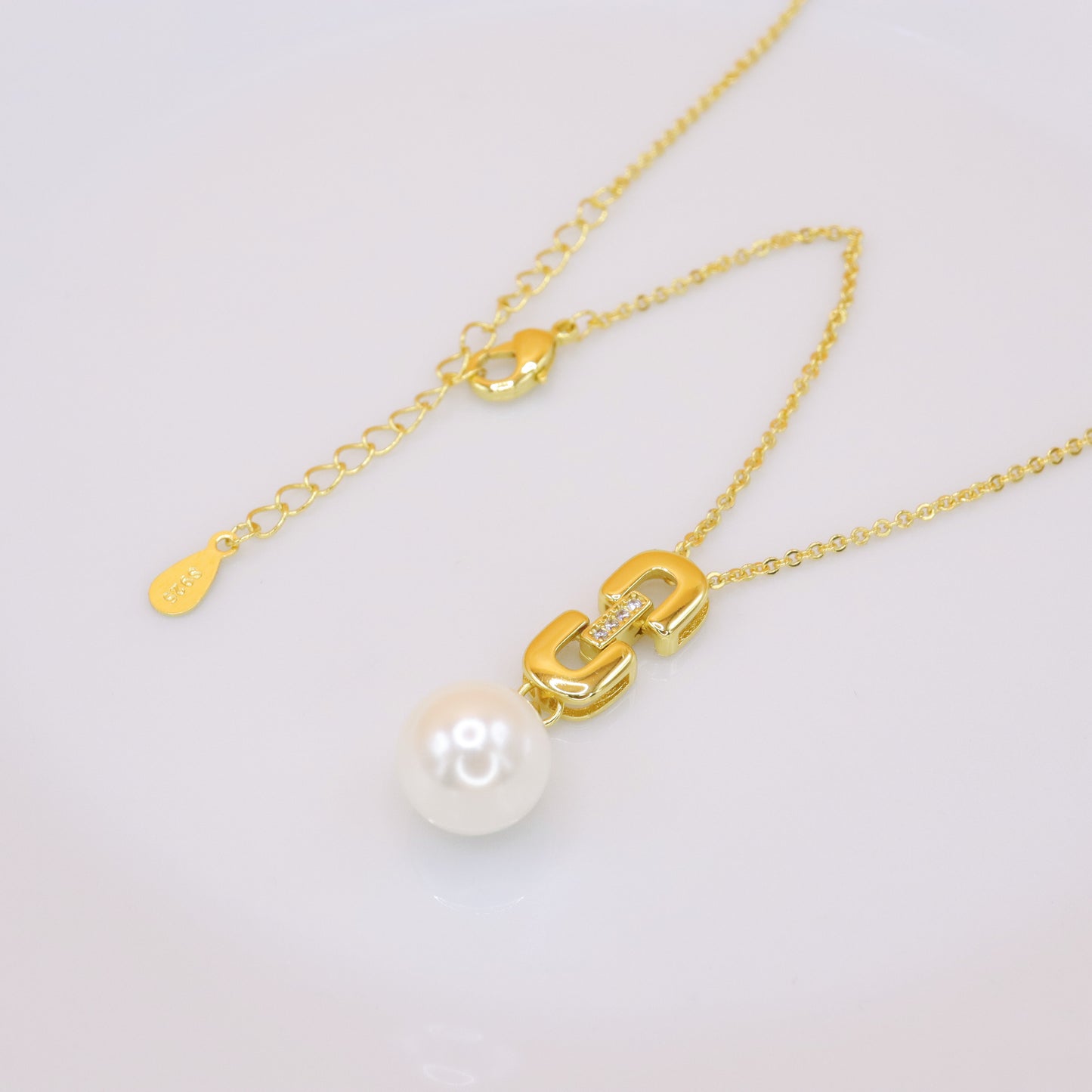 Turn Around - Akoya Pearl & 18K Gold Plated S925 Sterling Silver Necklace