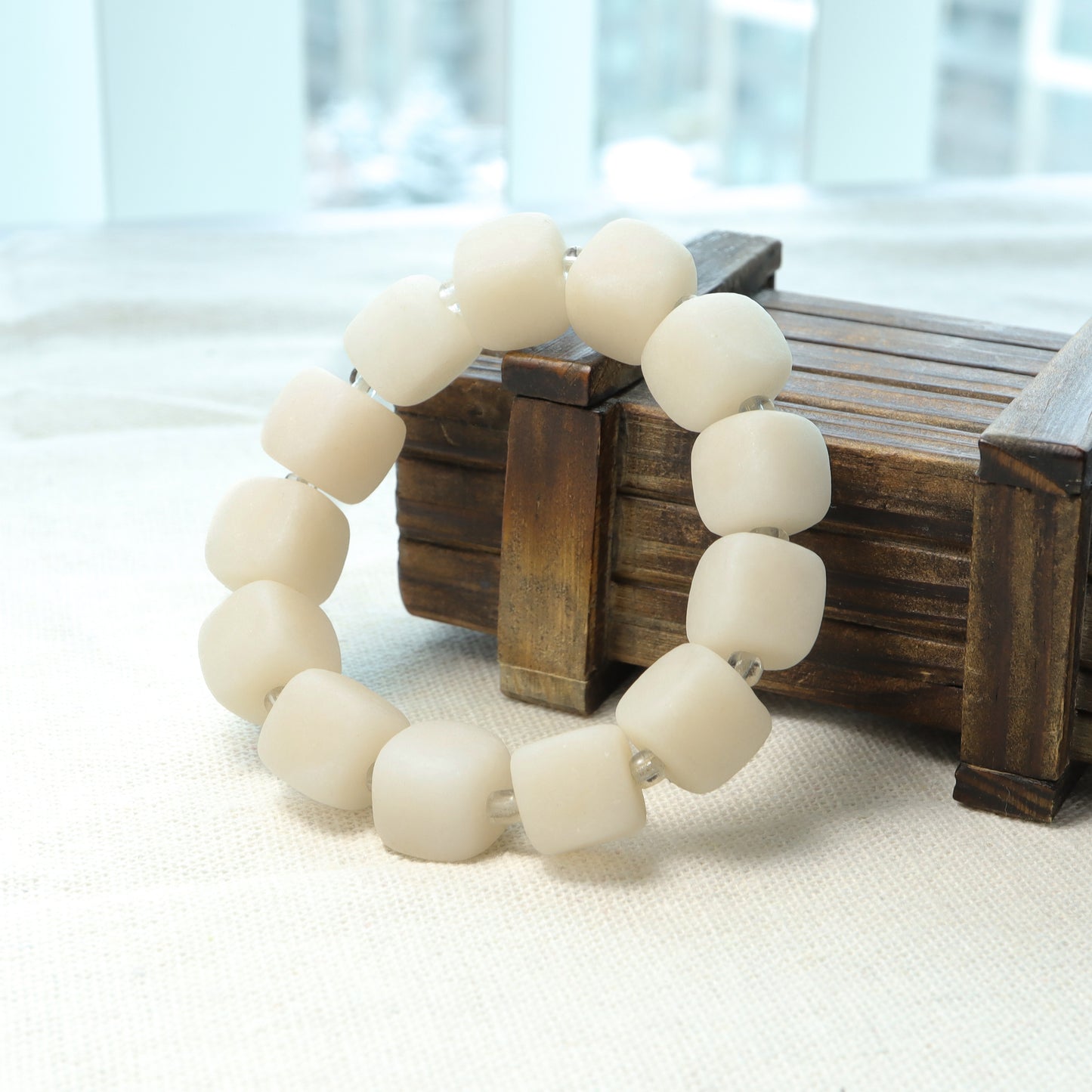 Noble White - She Tai Cui Raw Stone Bracelet