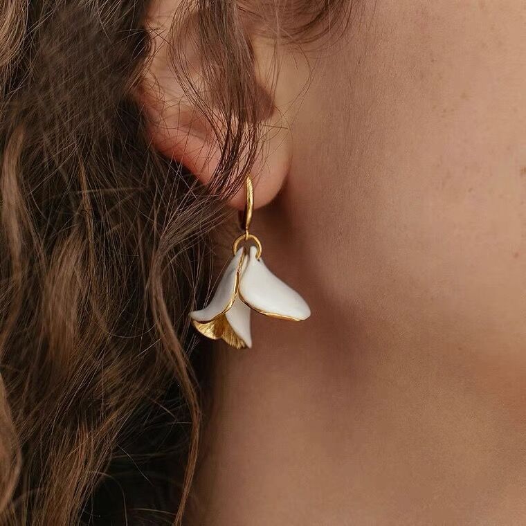 Magnolia Oil Drip Hoop Earrings